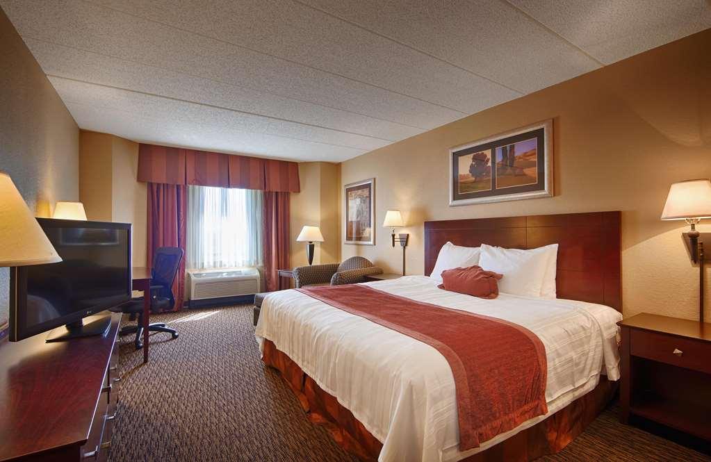 Best Western Plus Dakota Ridge Eagan Room photo